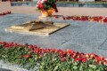 On the last Monday in May , Americans pause for a moment to remember the courageous men and women who died while in military service
